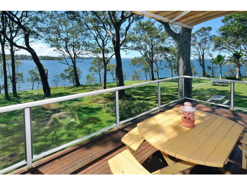 211 Watkins Road, Wangi Wangi NSW 2267