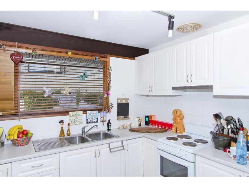 4 The Quarterdeck, Carey Bay NSW 2283