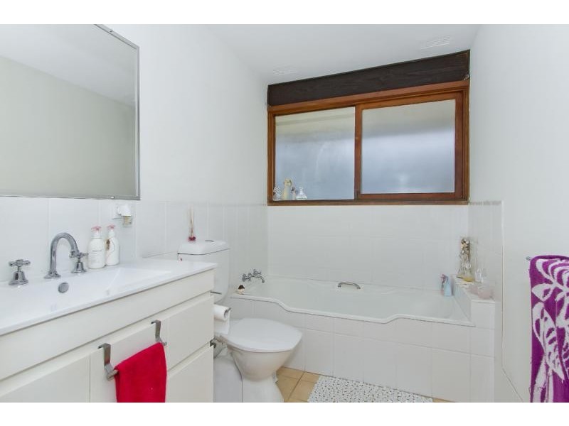 4 The Quarterdeck, Carey Bay NSW 2283