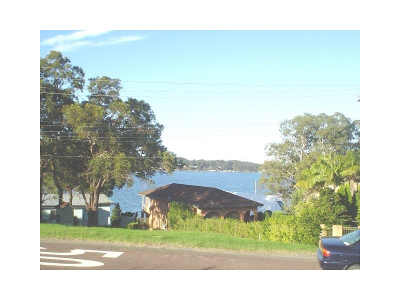 102 Fishing Point ROAD, Fishing Point NSW 2283