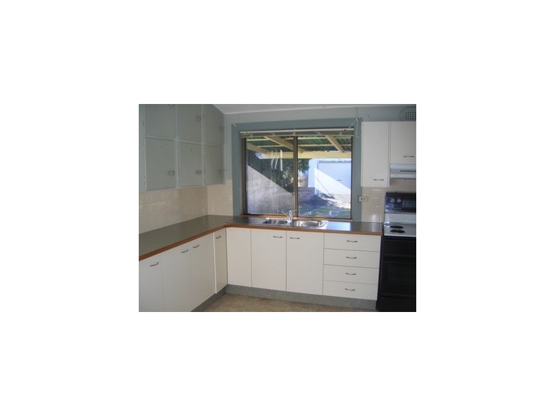 68 Anzac PARADE, Toronto NSW 2283