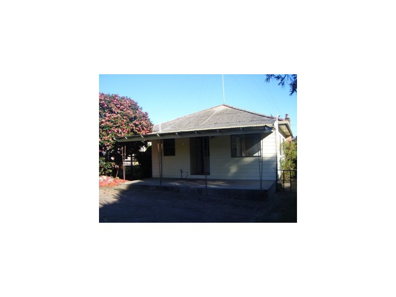 68 Anzac PARADE, Toronto NSW 2283