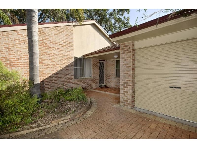 1 Oakhampton Court, Toronto NSW 2283
