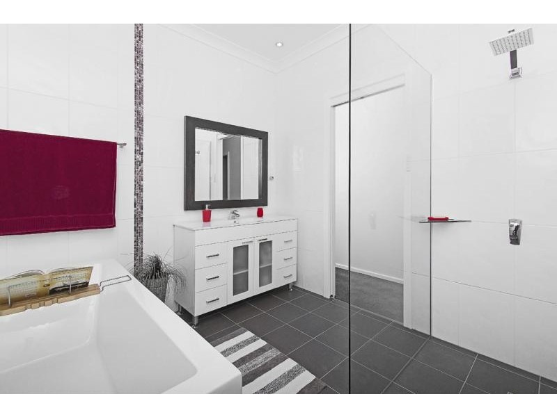 61 Ridge Road, Kilaben Bay NSW 2283