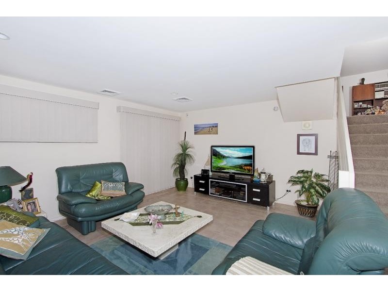 35 Excelsior Parade, Carey Bay NSW 2283