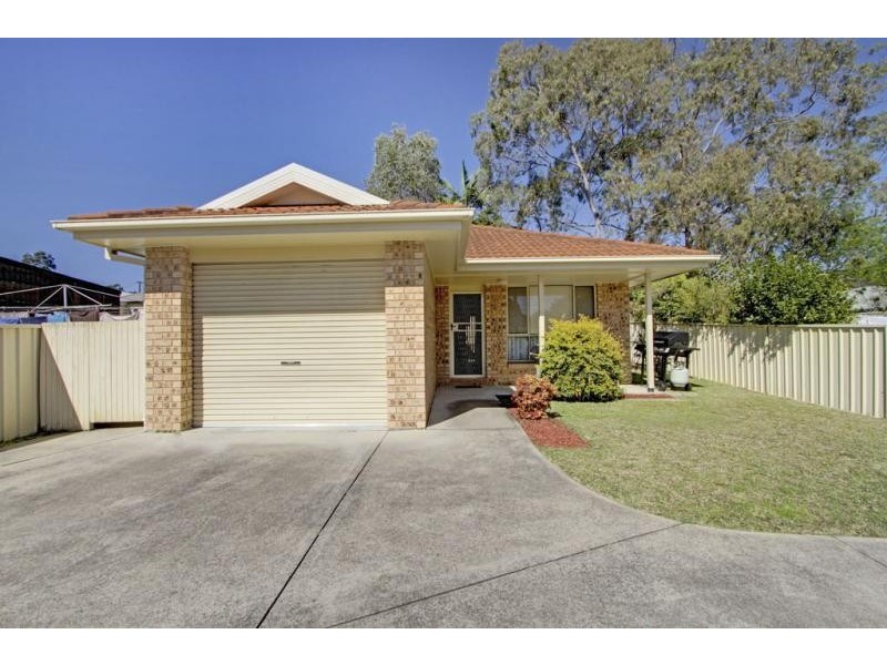 2/18 Thorne Street, Toronto NSW 2283