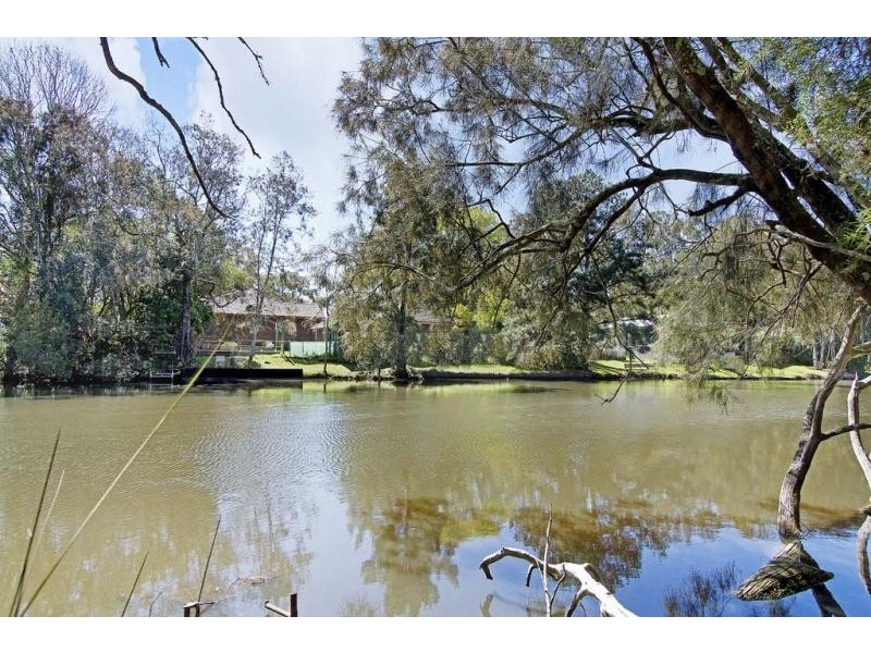 14 Blundell Parade, Toronto NSW 2283