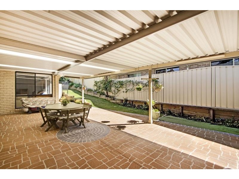 165 The Ridgeway, Bolton Point NSW 2283