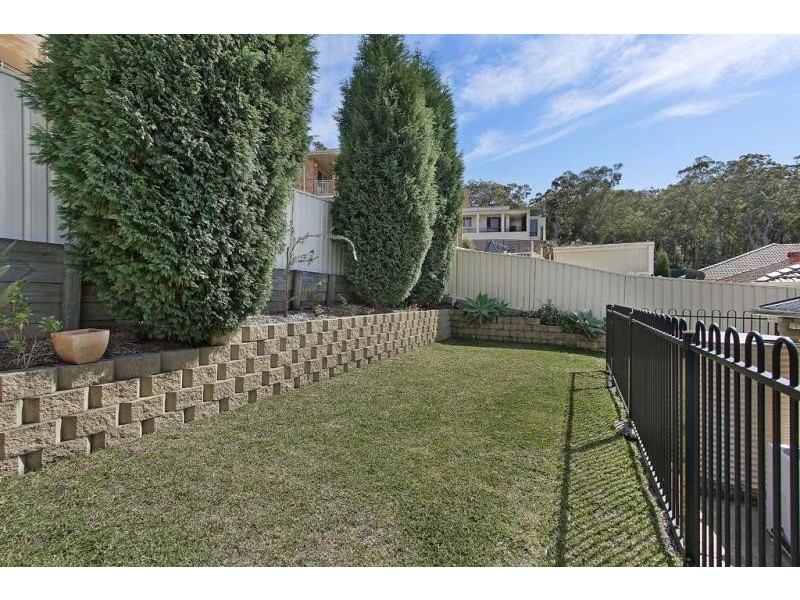 165 The Ridgeway, Bolton Point NSW 2283