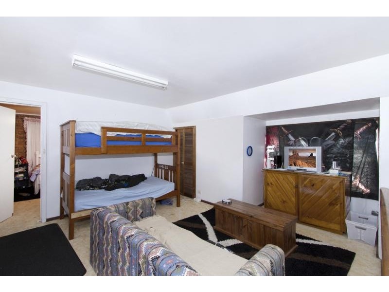 21 Grant Road, Coal Point NSW 2283