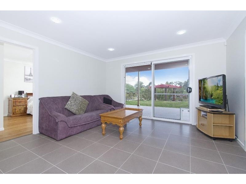 8 Bluerock Close, Fennell Bay NSW 2283