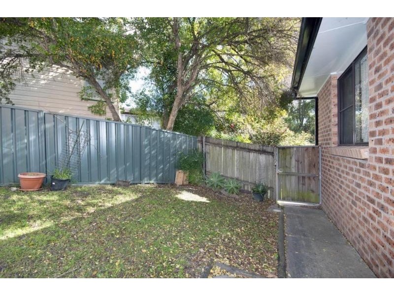 2/231 Excelsior Parade, Toronto NSW 2283