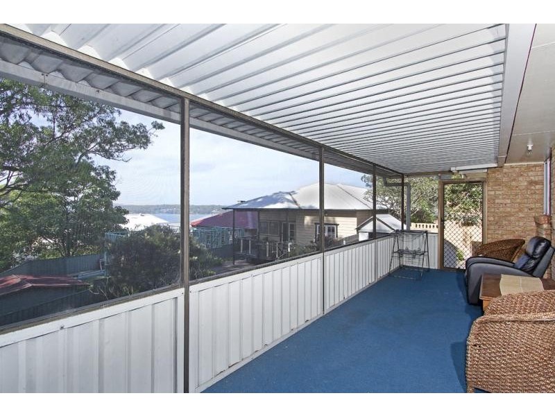 221 Excelsior Parade, Toronto NSW 2283