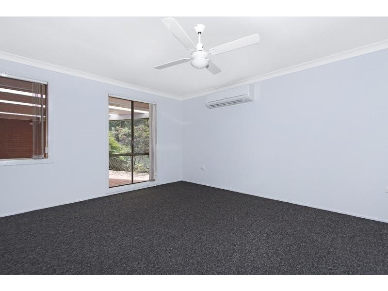 18 Tallarook Close, Toronto NSW 2283