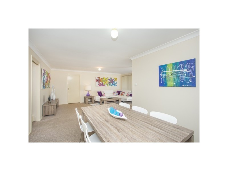 9 Lakeshore Close, Kilaben Bay NSW 2283
