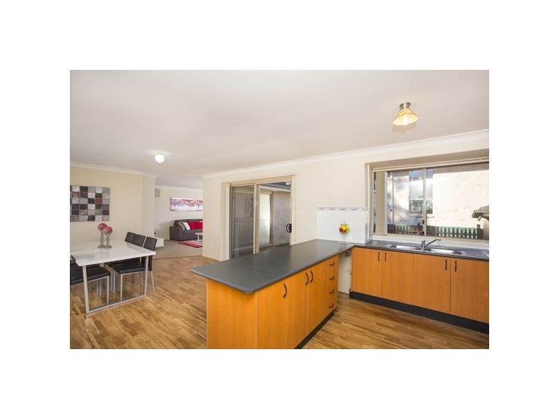 9 Lakeshore Close, Kilaben Bay NSW 2283