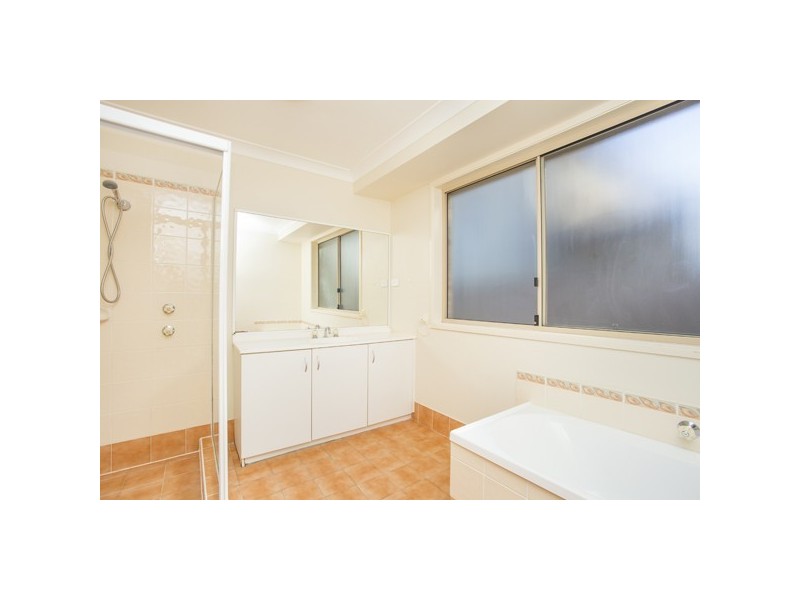 9 Lakeshore Close, Kilaben Bay NSW 2283