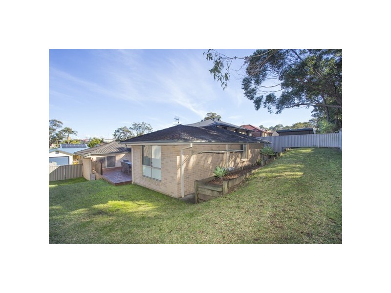 9 Lakeshore Close, Kilaben Bay NSW 2283