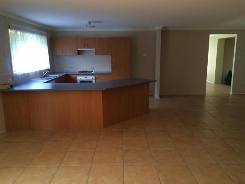 8 Lakeshore Close, Kilaben Bay NSW 2283