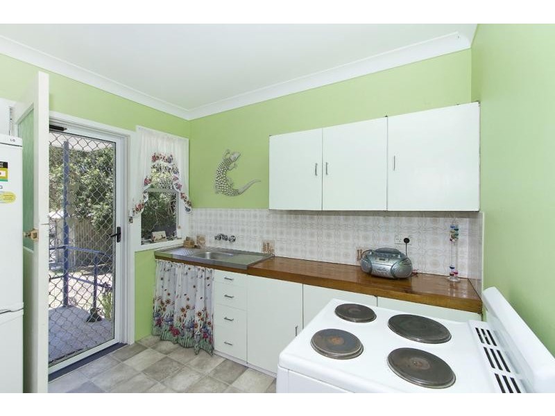 56 Railway Parade North, Blackalls Park NSW 2283
