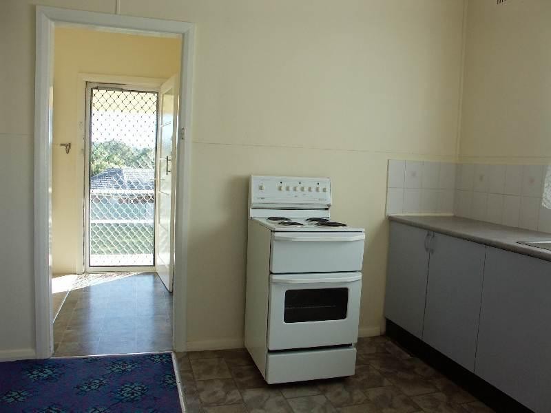21 Fourth STREET, Booragul NSW 2284