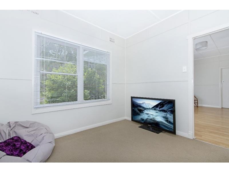 4 Teralba Street, Fassifern NSW 2283