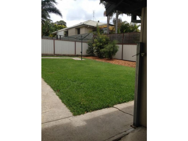 17 Macquarie Road, Fennell Bay NSW 2283