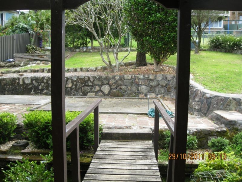 38 Roy AVENUE, Bolton Point NSW 2283