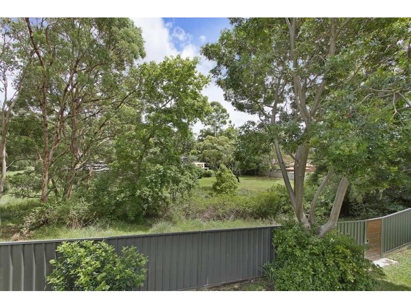 12 Wyera Crescent, Carey Bay NSW 2283