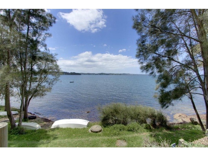 185 Watkins Road, Wangi Wangi NSW 2267