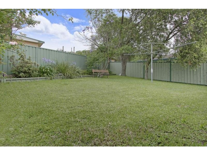 8 Nalya Close, Toronto NSW 2283