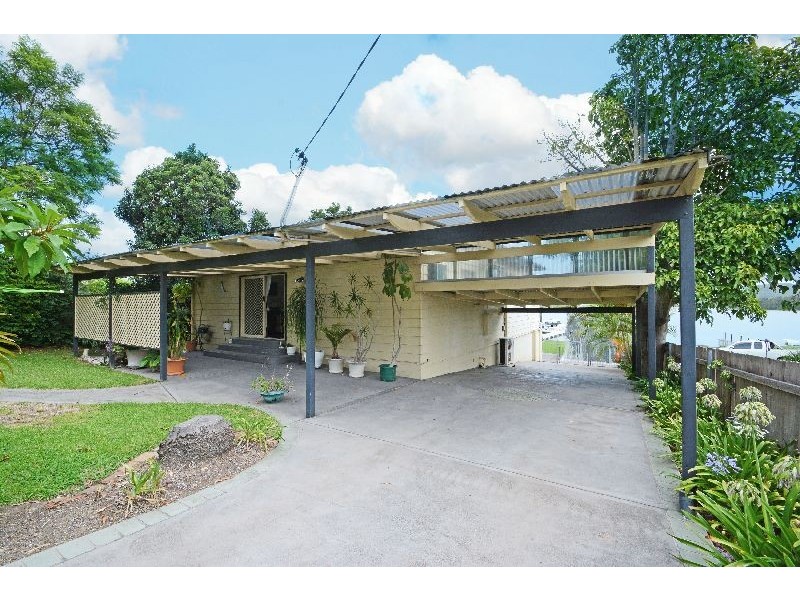 28 Edward Street, Fennell Bay NSW 2283