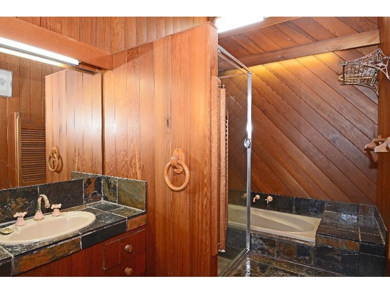 28 Edward Street, Fennell Bay NSW 2283