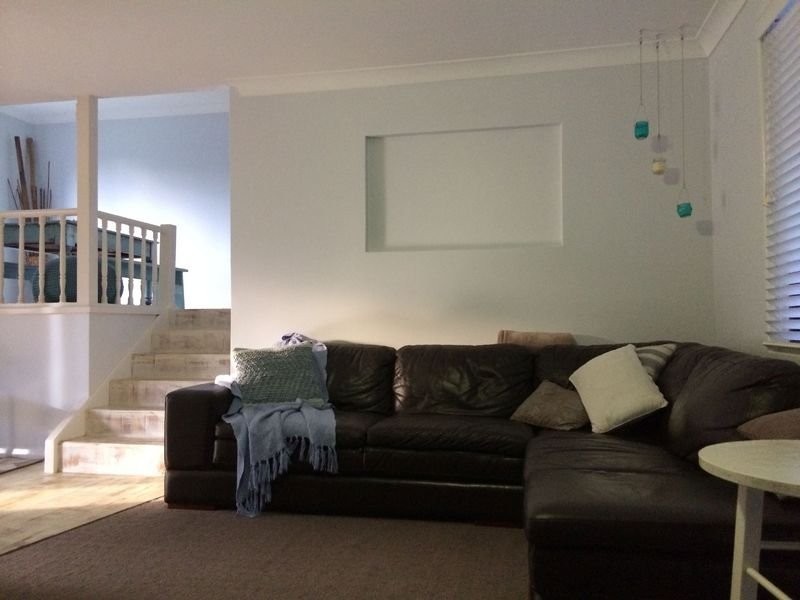 4 Fremantle Drive, Woodrising NSW 2284