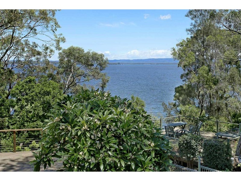 352 Dobell Drive, Wangi Wangi NSW 2267