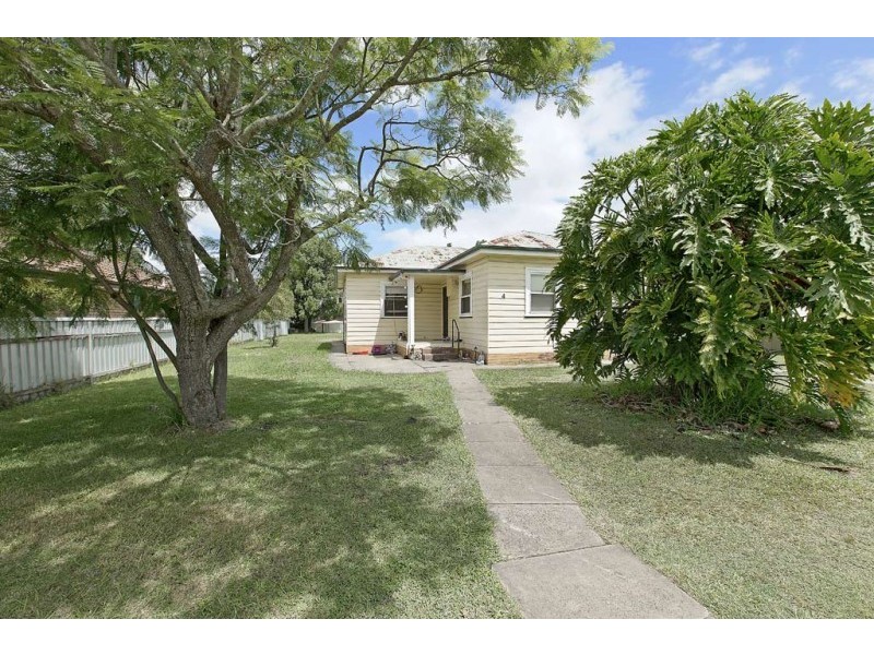 4 Cumberland Street, Teralba NSW 2284