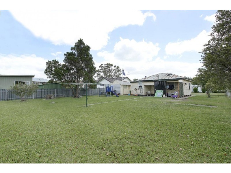 4 Cumberland Street, Teralba NSW 2284