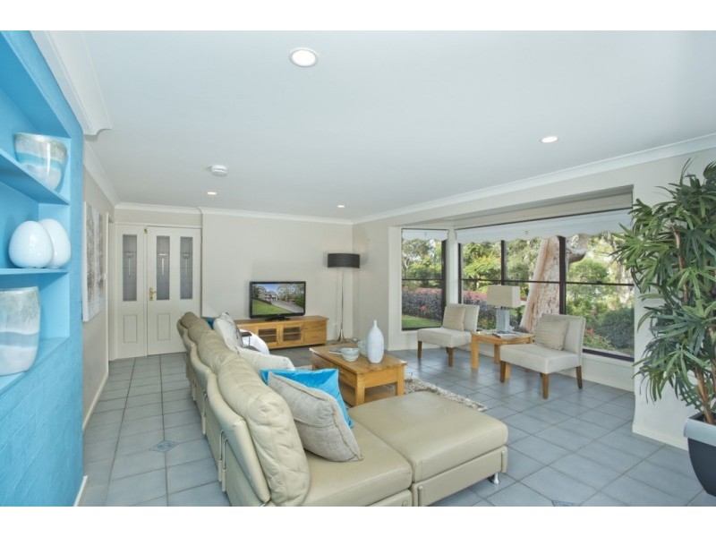 160 Coal Point Road, Coal Point NSW 2283