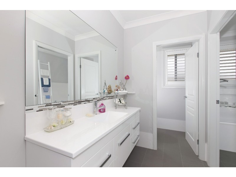 11 Brighton Street, Arcadia Vale NSW 2283