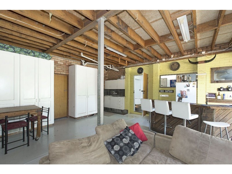 22 Lake Macquarie Close, Fennell Bay NSW 2283