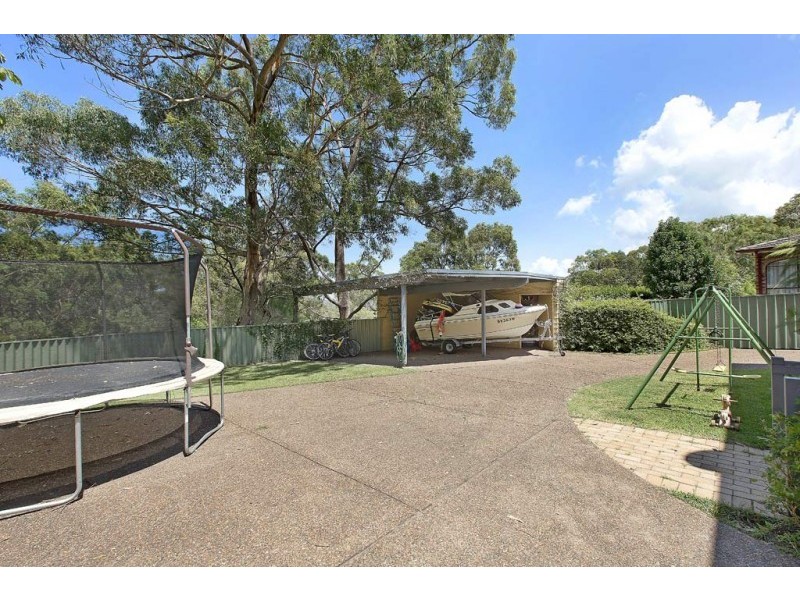 22 Lake Macquarie Close, Fennell Bay NSW 2283