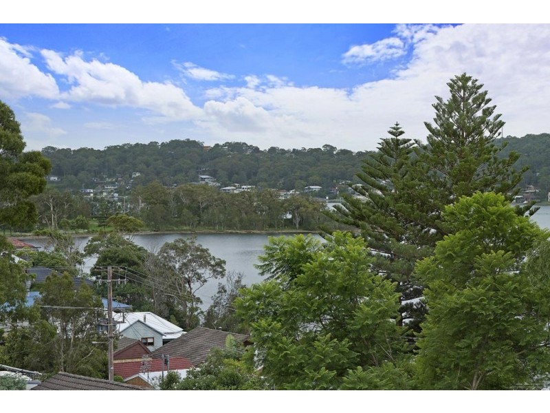 21 Sunlight Parade, Fishing Point NSW 2283