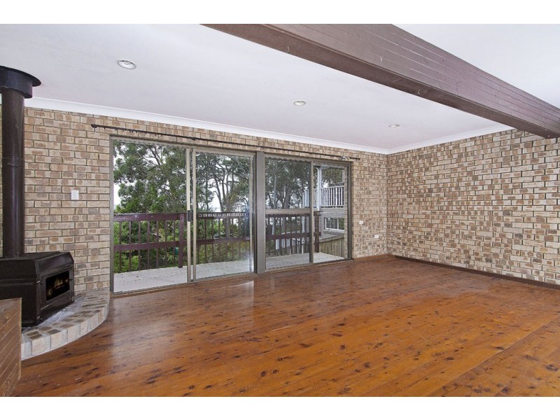 21 Sunlight Parade, Fishing Point NSW 2283