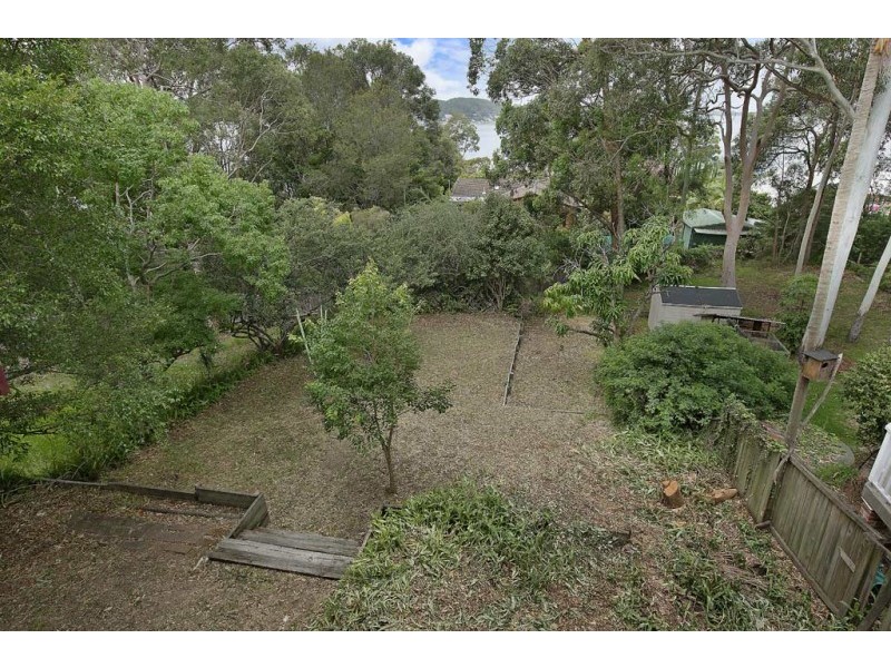 21 Sunlight Parade, Fishing Point NSW 2283