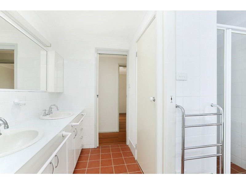 240 Excelsior Parade, Toronto NSW 2283