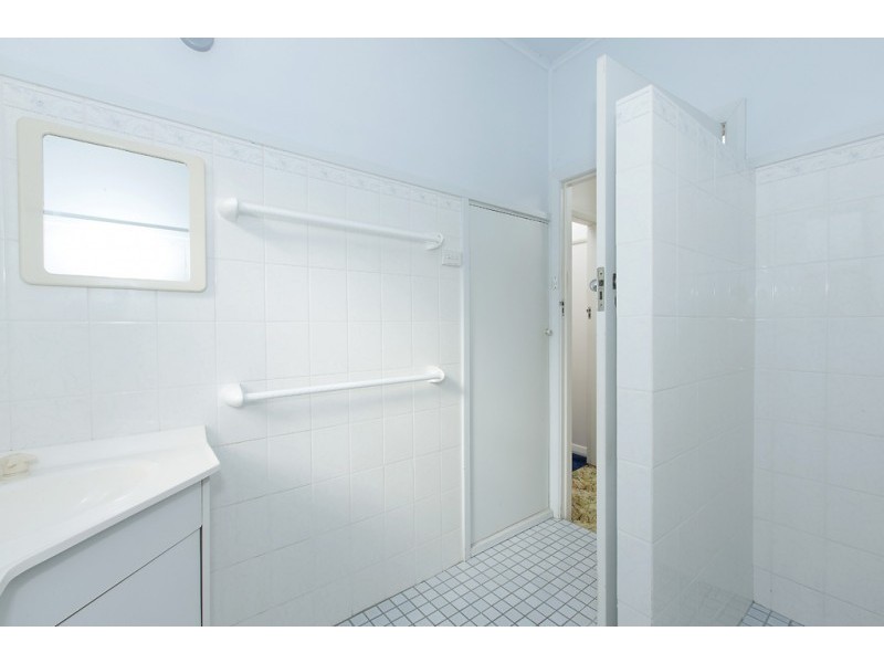 2 Renwick Street, Toronto NSW 2283