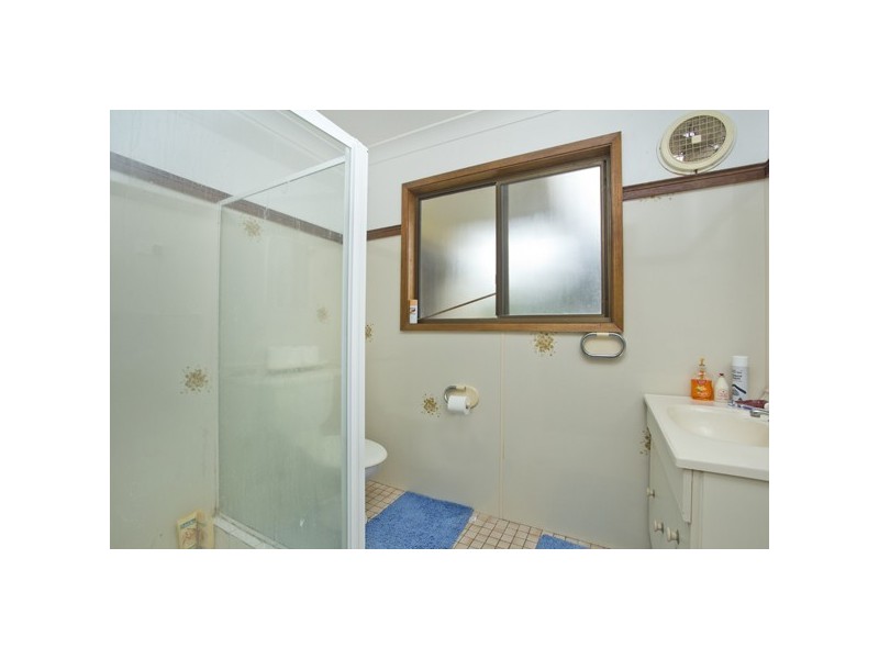 2 Wyreema Road, Warnervale NSW 2259