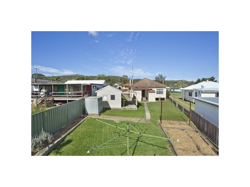 223 Awaba Road, Toronto NSW 2283