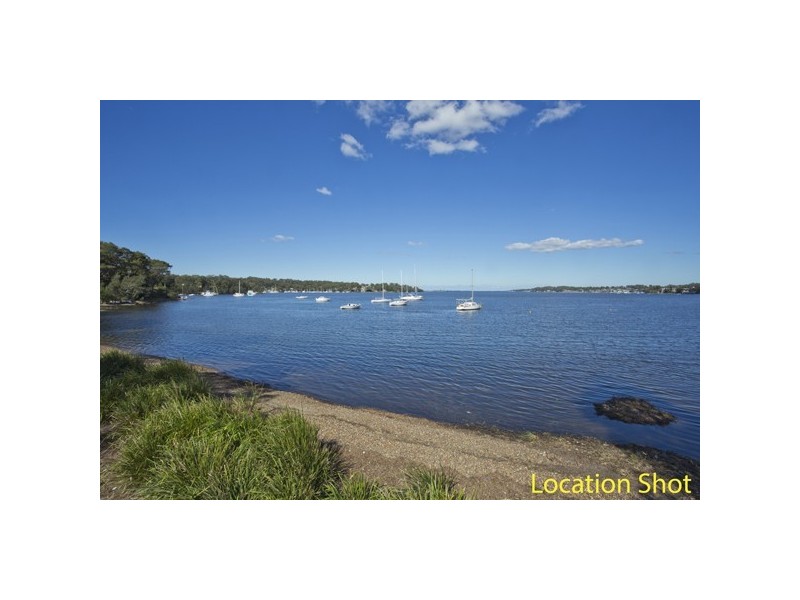 300 Main Road, Fennell Bay NSW 2283