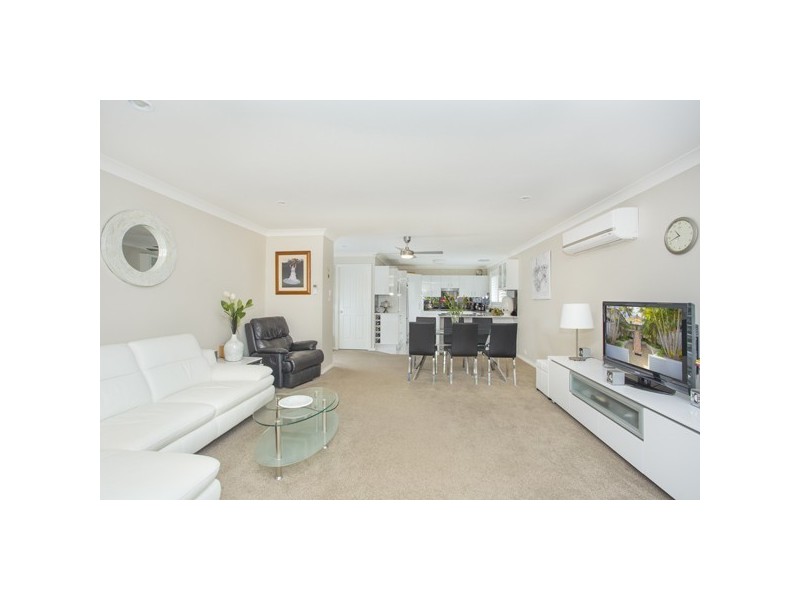 2/203A Excelsior Parade, Toronto NSW 2283